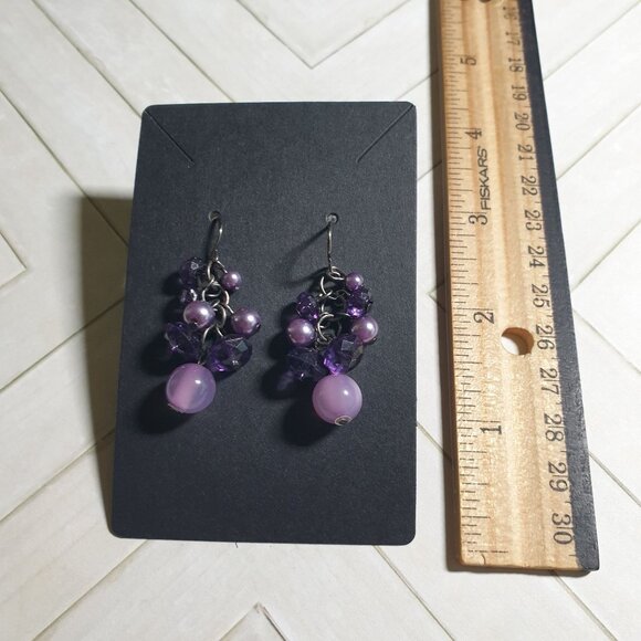 Vintage Purple Beaded Dangle Earrings Cluster Women Costume Retro Hook Closure - Picture 2 of 3